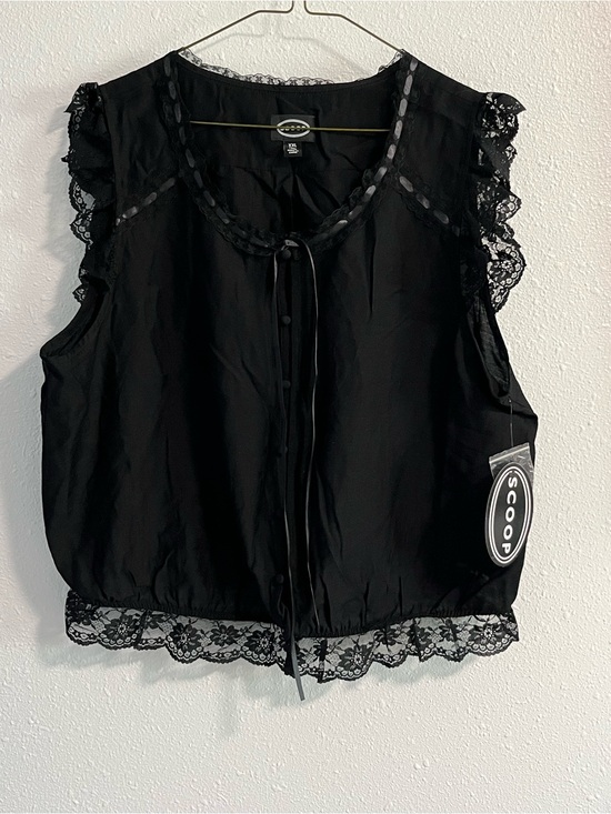 Scoop Tops - NWT Scoop Black Lace-Trim Tie Front Sleeveless Blouse Size XXL (20)